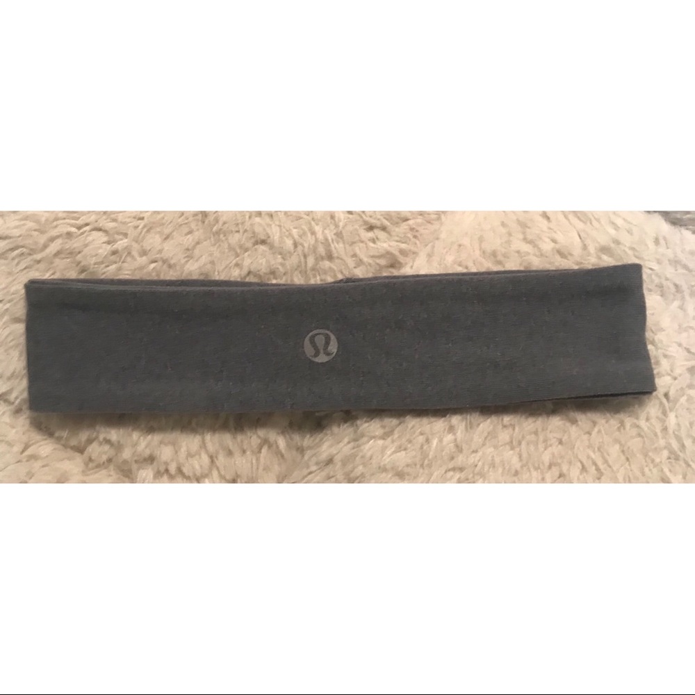 Lululemon Fly Away Tamer Headband